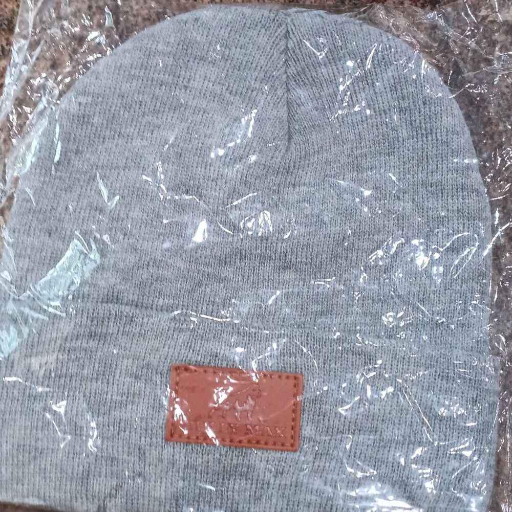 Bully Max Gray Solid Beanie Hat One Size Stretch Unisex Adults Fall Winter
